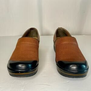 Dansko Brown Comfy Suede Clogs, Women's‎ Size 7.5 #004